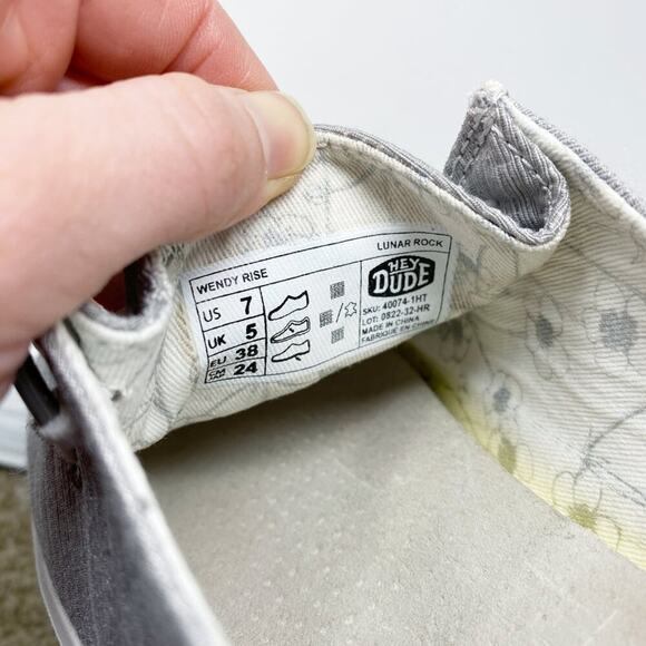 Hey Dude Gray/White Wendy Rise Slip Ons Lace Up Women's Size 7 Moc Toe EUC - Picture 10 of 10